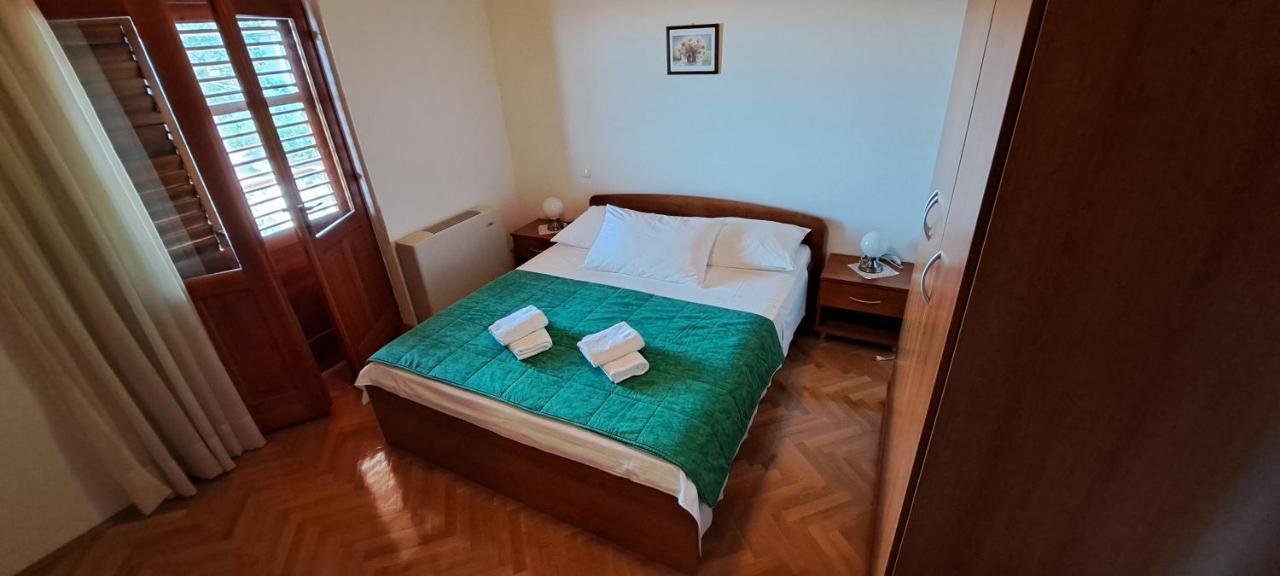Apartment With Splendid Sea View Trogir Kültér fotó