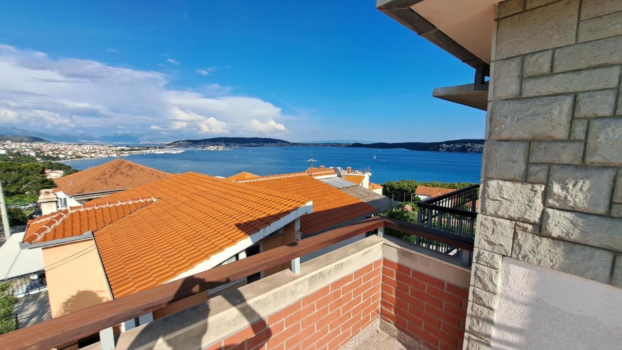 Apartment With Splendid Sea View Trogir Kültér fotó