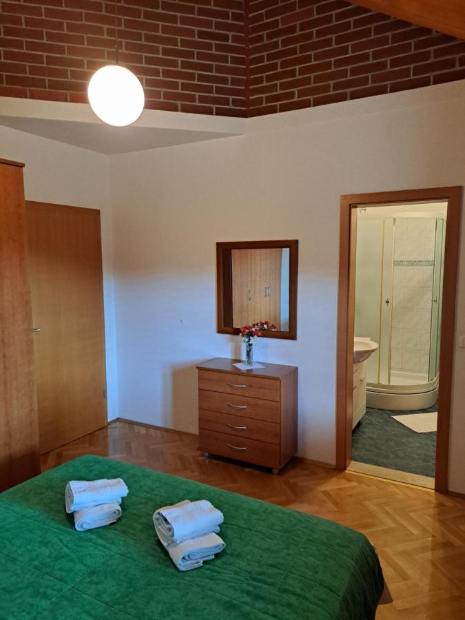 Apartment With Splendid Sea View Trogir Kültér fotó