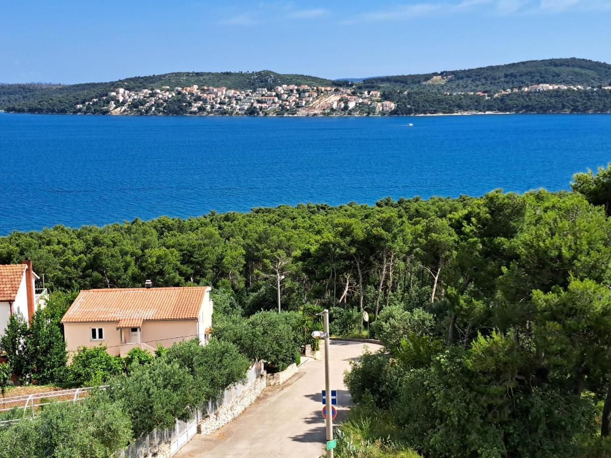 Apartment With Splendid Sea View Trogir Kültér fotó