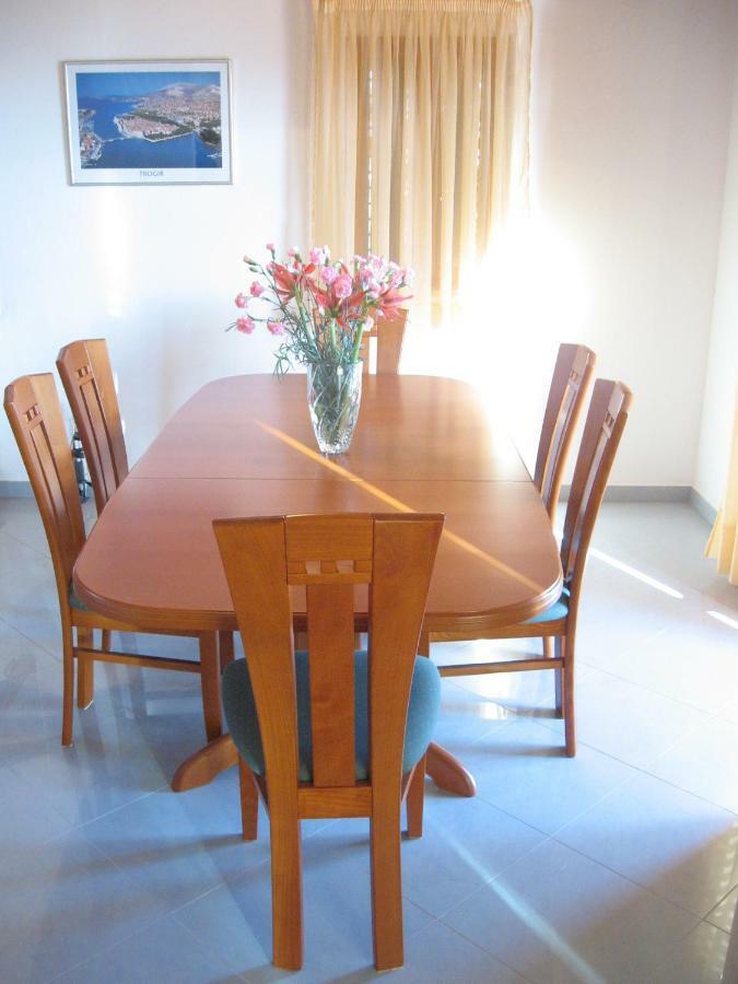 Apartment With Splendid Sea View Trogir Kültér fotó
