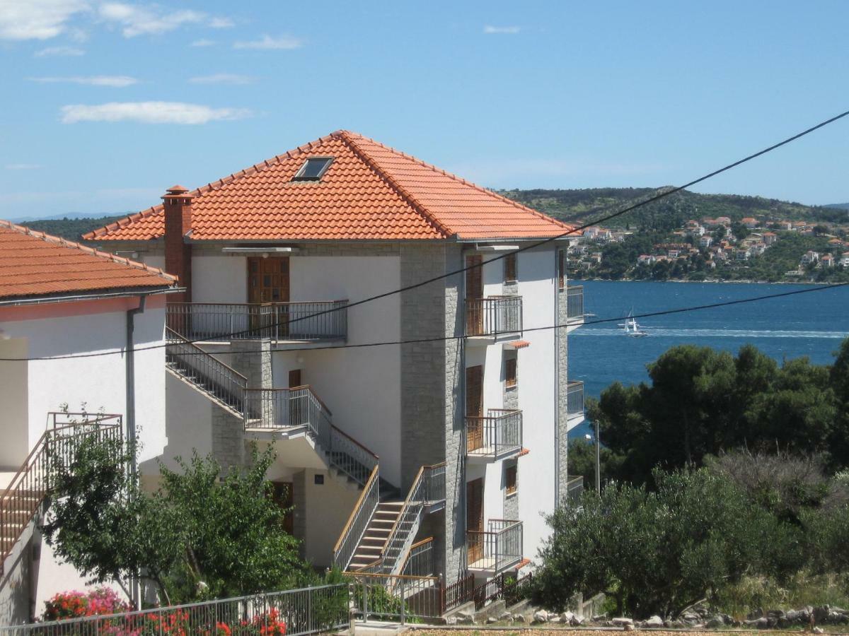 Apartment With Splendid Sea View Trogir Kültér fotó